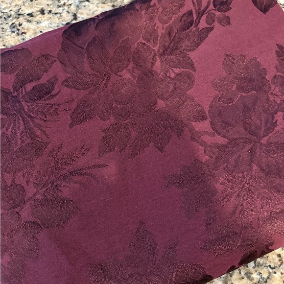 Other - ▪️Dark Floral Tablecloth